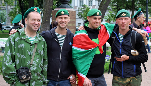 five memorable faces - soldiers in St Petersburg