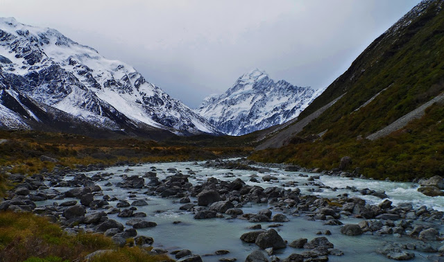 Mt Cook - at home among mountains